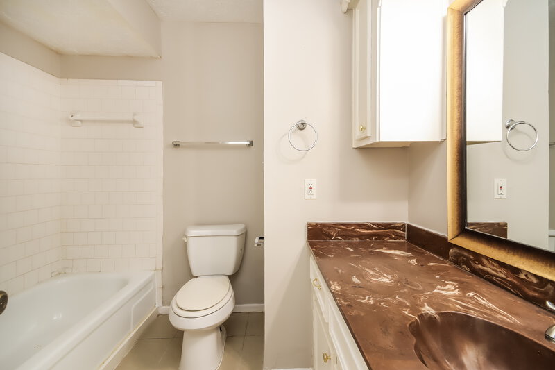 1,555/Mo, 111 Belvedere Conroe, TX 77301 Bathroom View