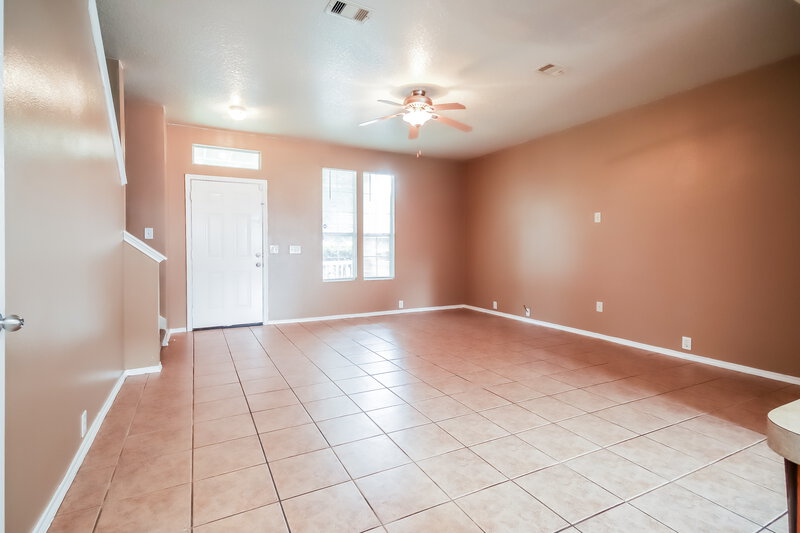 1,685/Mo, 18810 Sandelford Dr Katy, TX 77449 Living Room View