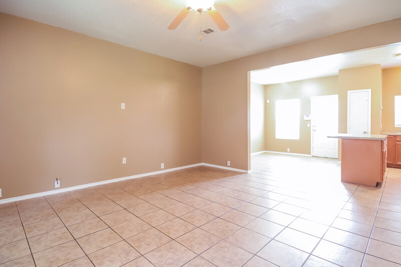 1,685/Mo, 18810 Sandelford Dr Katy, TX 77449 Living Room View 3