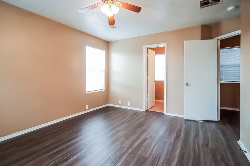 1,685/Mo, 18810 Sandelford Dr Katy, TX 77449 Main Bedroom View 2