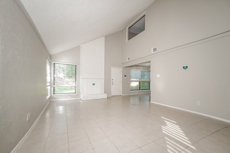 2,280/Mo, 5403 Sweetwind Ln Spring, TX 77373 Living Room View