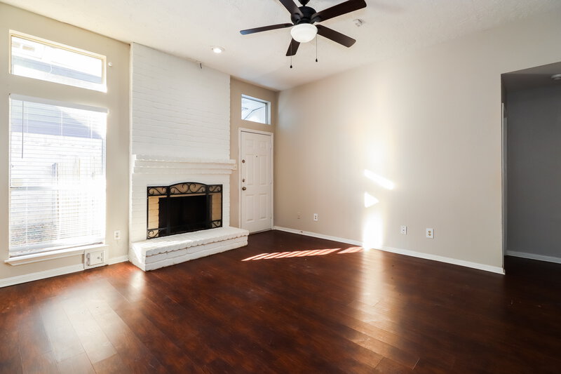 1,675/Mo, 16807 Capewood Dr Humble, TX 77396 Living Room View