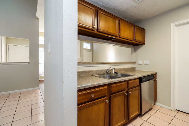 1,675/Mo, 16807 Capewood Dr Humble, TX 77396 Kitchen View 2