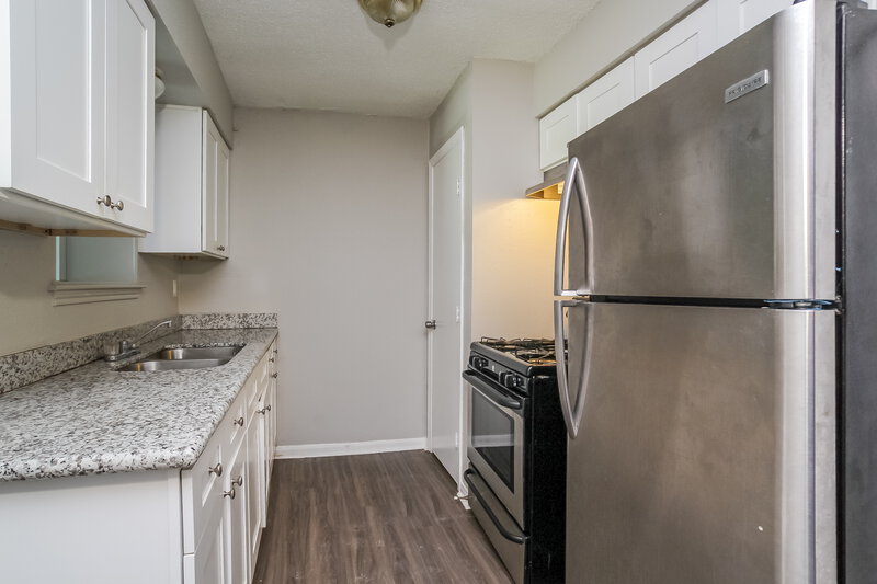 1,495/Mo, 11747 Murr Way Houston, TX 77048 Kitchen View 2