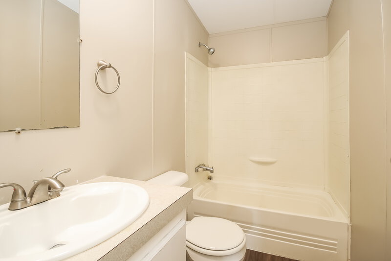 1,685/Mo, 11002 Cordoba Houston, TX 77088 Bathroom View