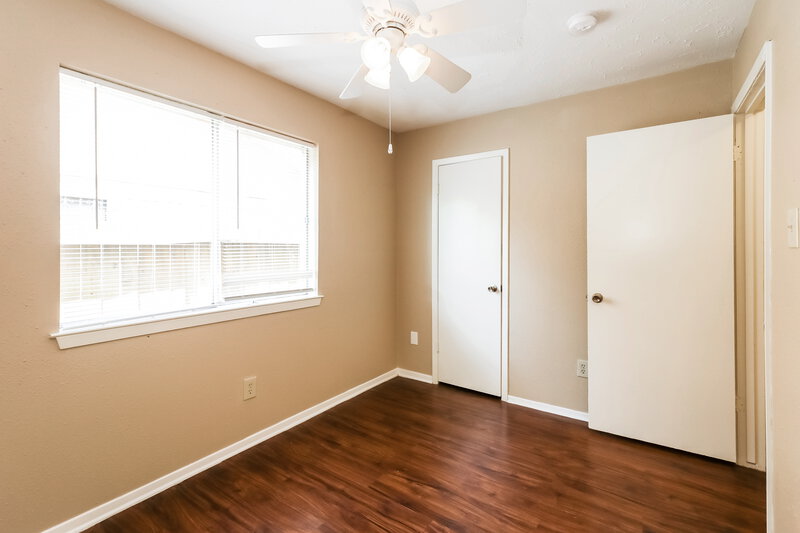 1,560/Mo, 13427 Boonway Dr Houston, TX 77045 Misc View 13