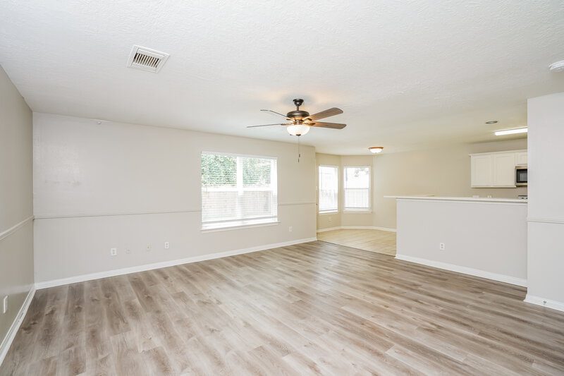 1,740/Mo, 12623 Tracewood Ln Houston, TX 77066 Living Room View