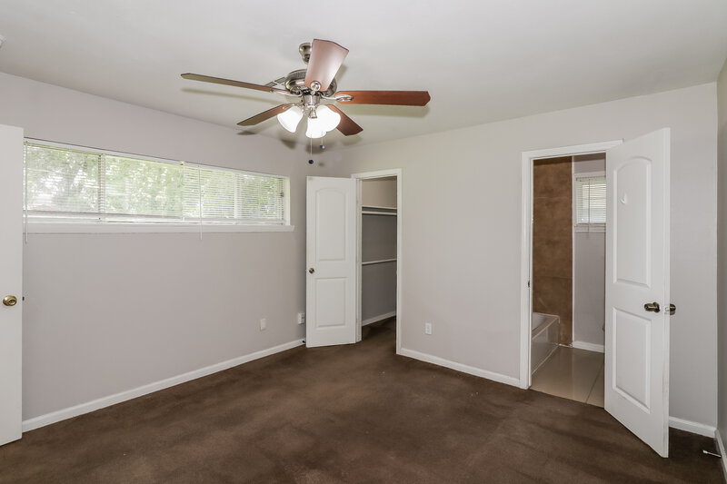 1,975/Mo, 5751 Oakham St Houston, TX 77085 Main Bedroom View