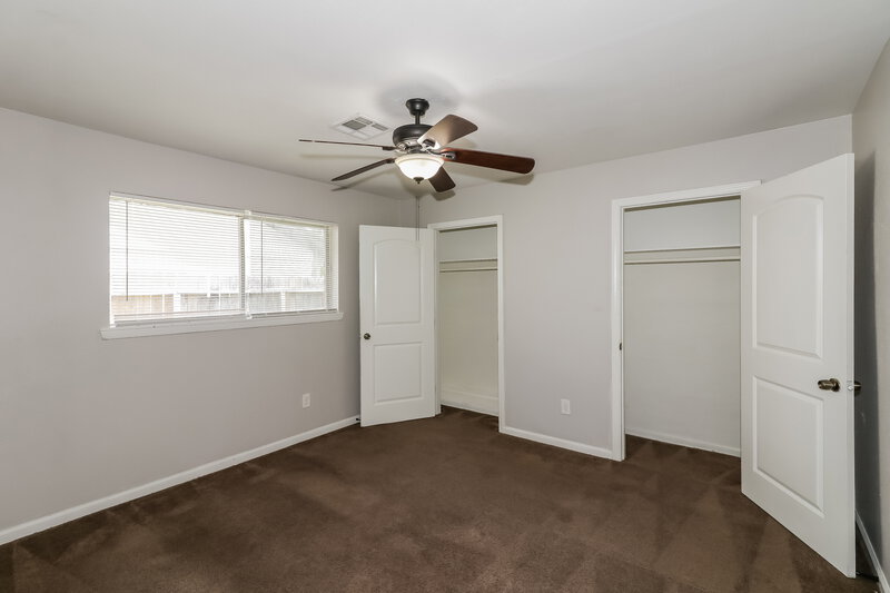 1,975/Mo, 5751 Oakham St Houston, TX 77085 Bedroom View