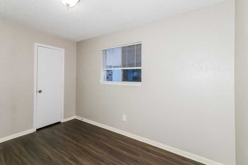 1,540/Mo, 7218 Wren Cir Texas City, TX 77591 Bedroom View 2