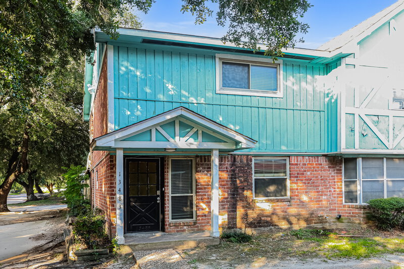 1,400/Mo, 13483 Castilian DR # 1 Houston, TX 77015 External View