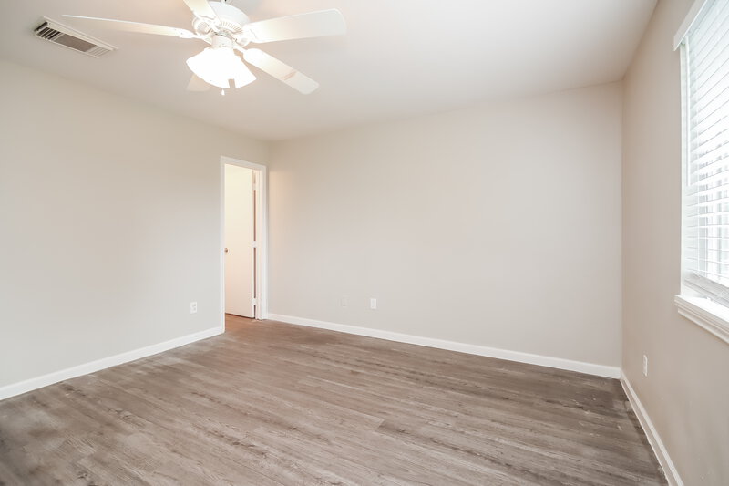1,555/Mo, 12914 W Greenwick Loo Houston, TX 77085 Bedroom View