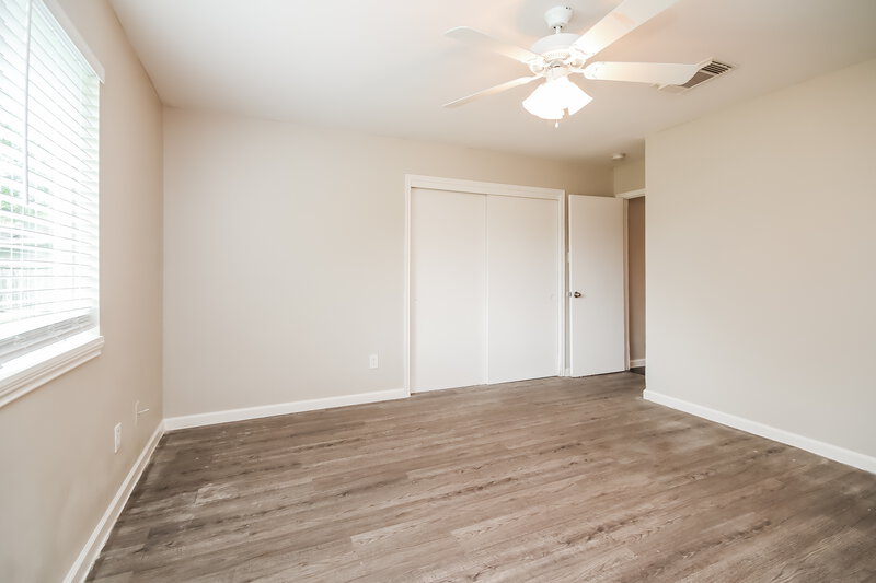 1,555/Mo, 12914 W Greenwick Loo Houston, TX 77085 Bedroom View 4