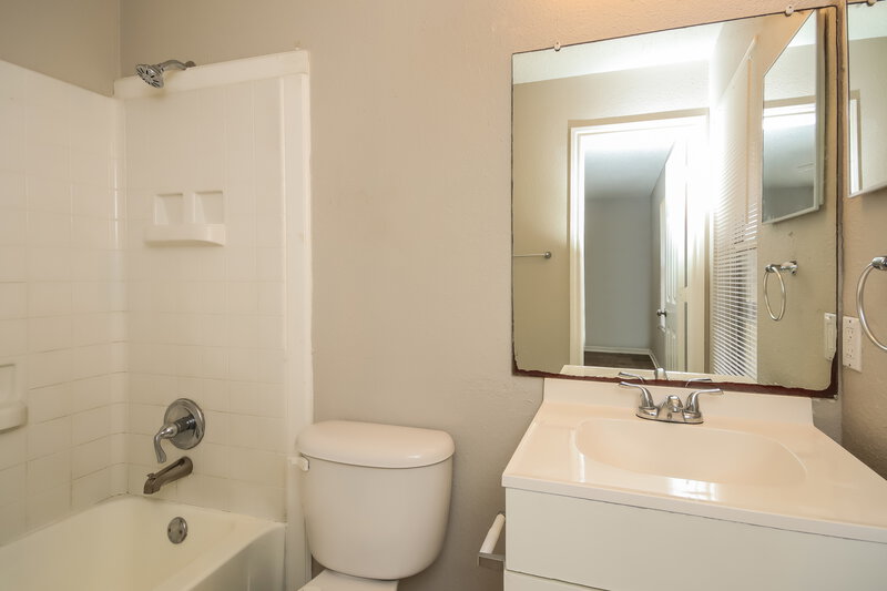 1,600/Mo, 6619 Wayne Johnson Ave Hitchcock, TX 77563 Misc View 11