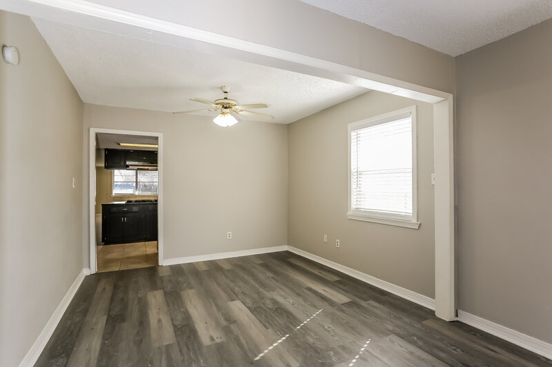 0/Mo, 1401 Nell Pasadena, TX 77506 Dining Room View