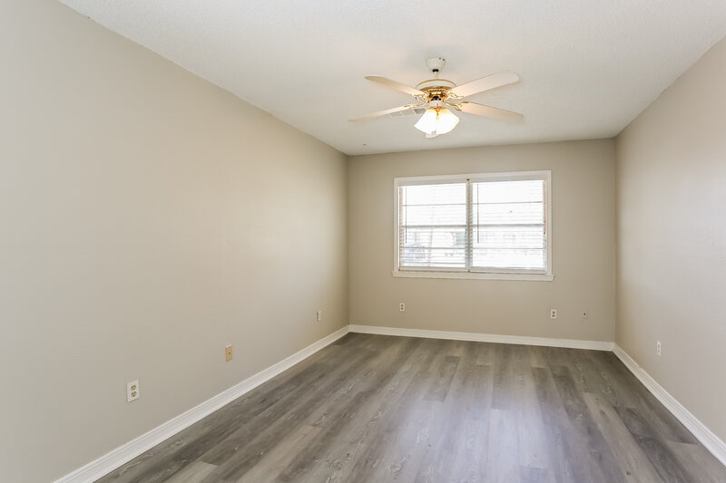 0/Mo, 1401 Nell Pasadena, TX 77506 Family Room View