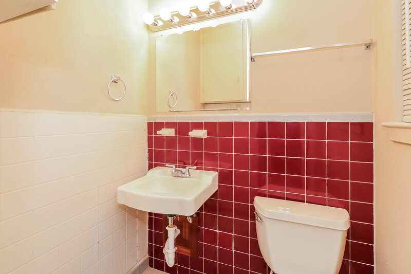 1,785/Mo, 1710 Jessie Pasadena, TX 77502 Powder Room View