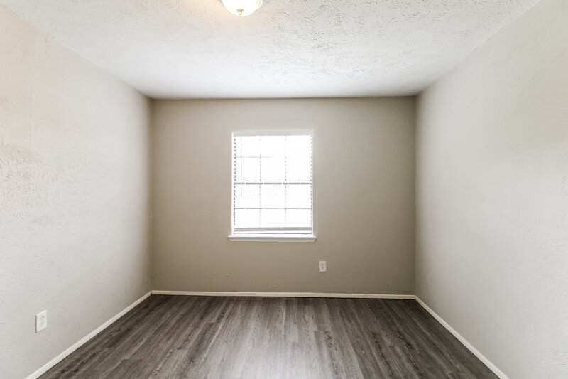 1,760/Mo, 16222 Lazy Ridge Houston, TX 77053 Bedroom View 2