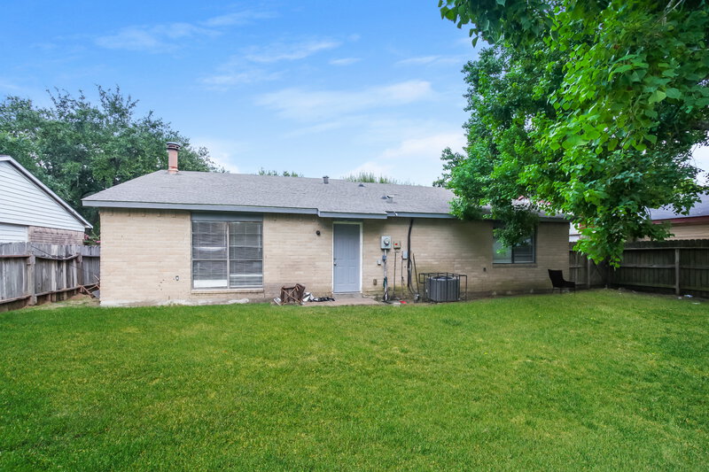 1,760/Mo, 16222 Lazy Ridge Houston, TX 77053 Rear View 4