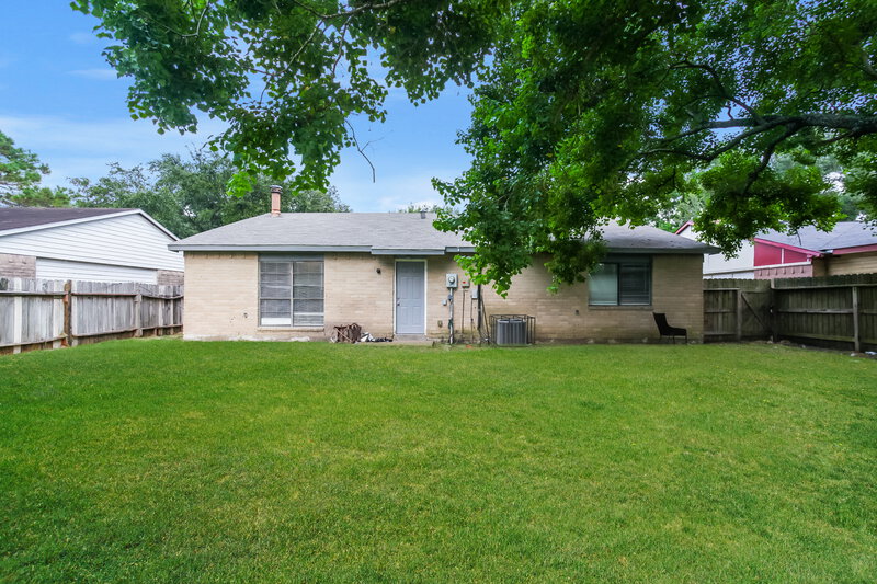 1,760/Mo, 16222 Lazy Ridge Houston, TX 77053 Rear View 5