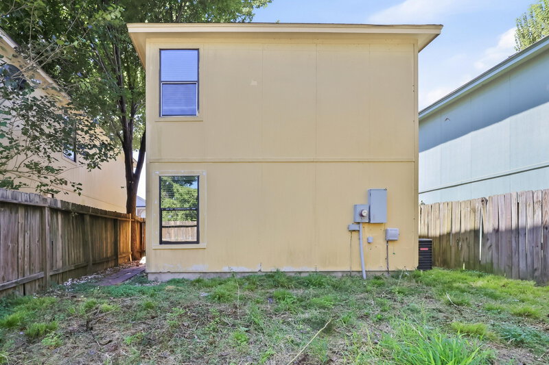 1,510/Mo, 3023 La Estancia Ln Houston, TX 77093 Rear View