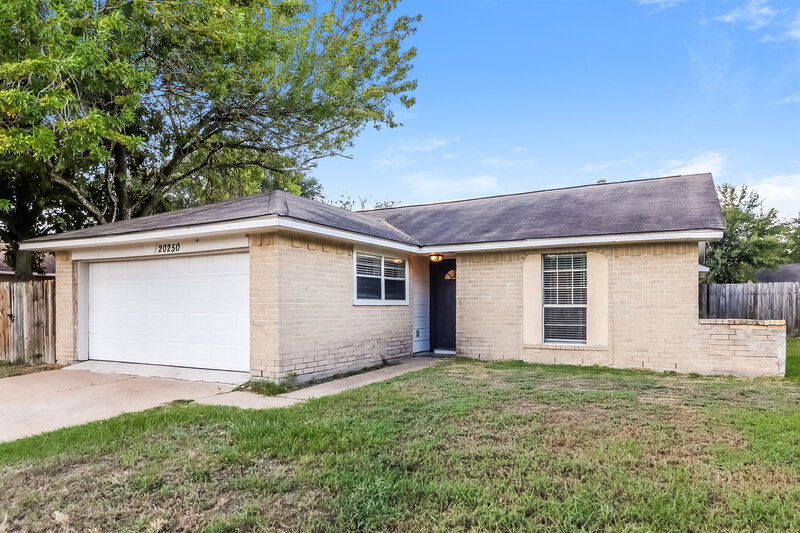 2 Bedroom House – 20250 Telegraph Square Ln, Katy, TX 77449