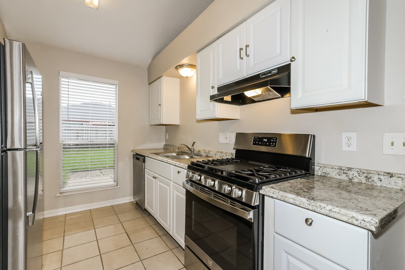 1,785/Mo, 20250 Telegraph Square Ln Katy, TX 77449 Kitchen View
