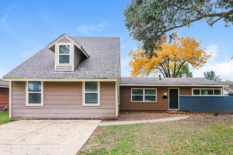 2,315/Mo, 5407 N Crooked Creek Dr. Houston, TX 77017 External View