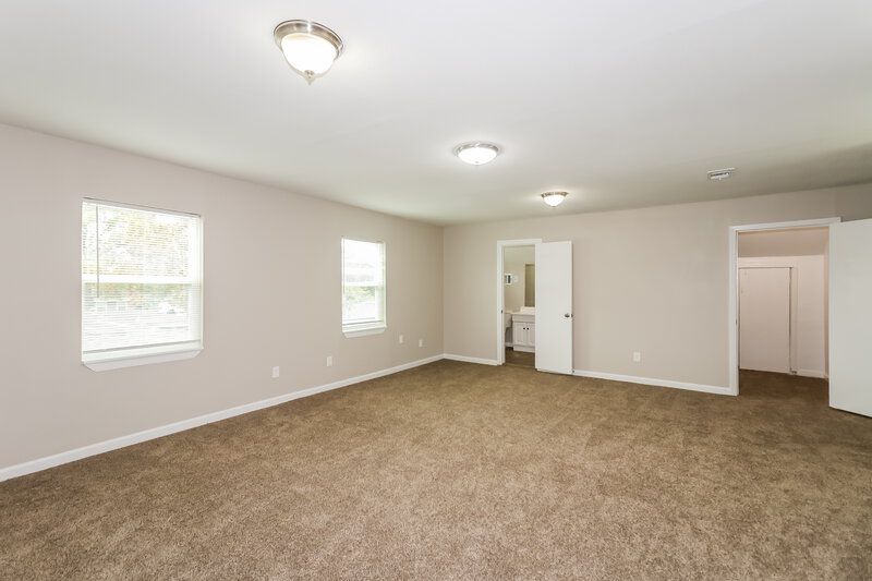 2,315/Mo, 5407 N Crooked Creek Dr. Houston, TX 77017 Main Bedroom View