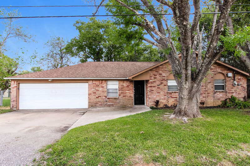 1,640/Mo, 2921 Leroy St Bacliff, TX 77518 External View