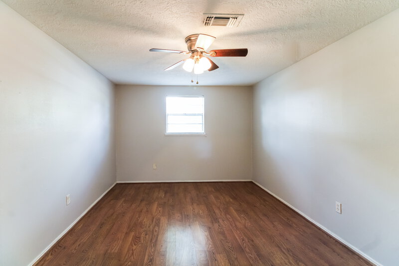 1,640/Mo, 2921 Leroy St Bacliff, TX 77518 Bedroom View
