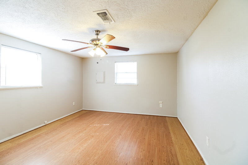 1,640/Mo, 2921 Leroy St Bacliff, TX 77518 Bedroom View 2