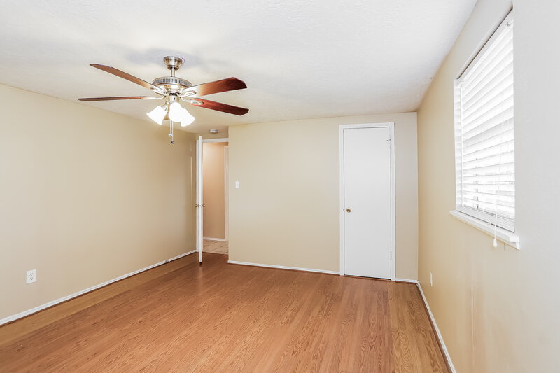1,640/Mo, 2921 Leroy St Bacliff, TX 77518 Bedroom View 4