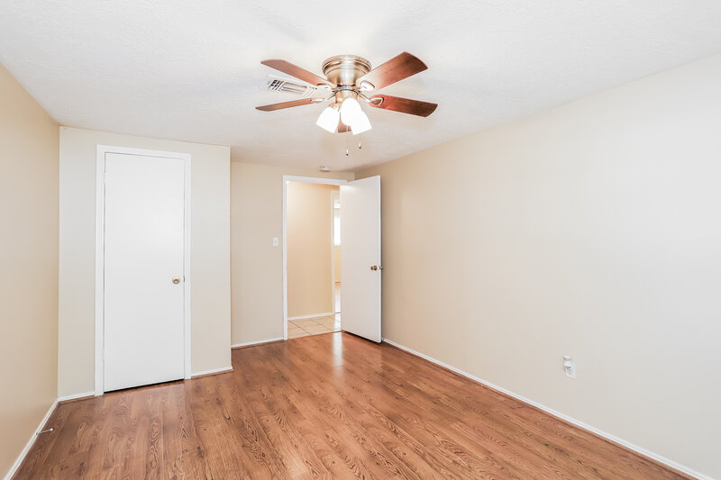 1,640/Mo, 2921 Leroy St Bacliff, TX 77518 Bedroom View 6