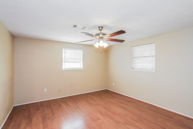 1,640/Mo, 2921 Leroy St Bacliff, TX 77518 Bedroom View 7
