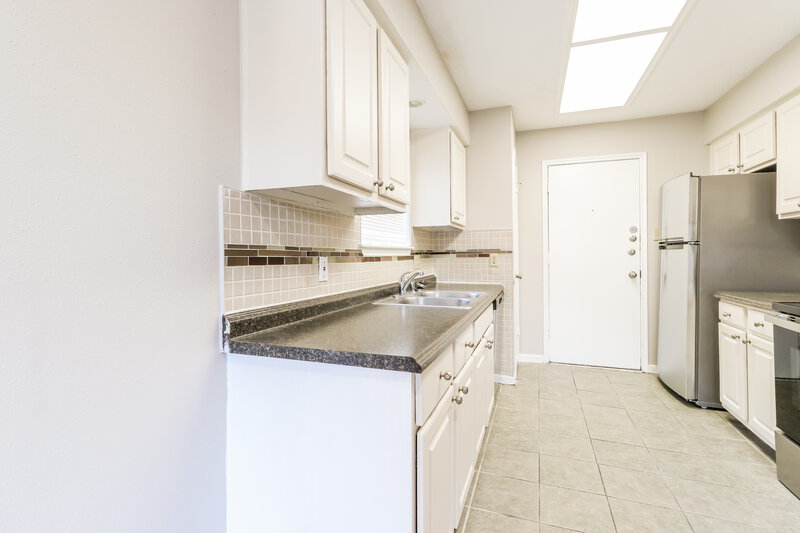 1,620/Mo, 4015 Adonis Spring, TX 77373 Kitchen View