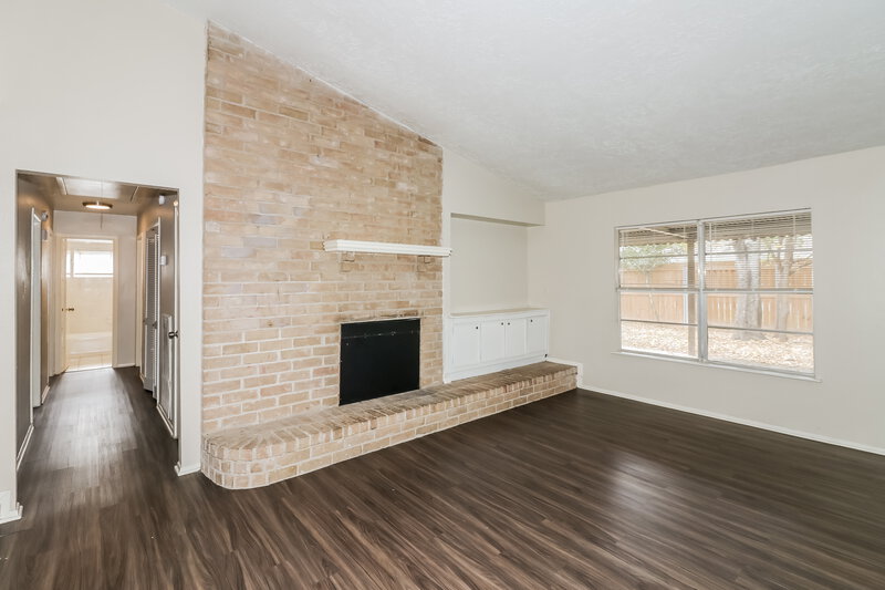 1,570/Mo, 8419 Old Meadow Ln Houston, TX 77064 Living Room View