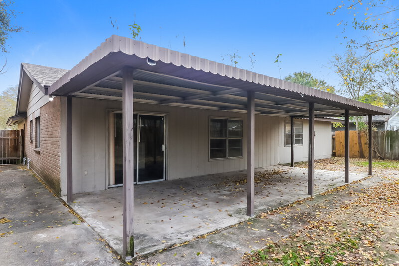1,570/Mo, 8419 Old Meadow Ln Houston, TX 77064 Rear View