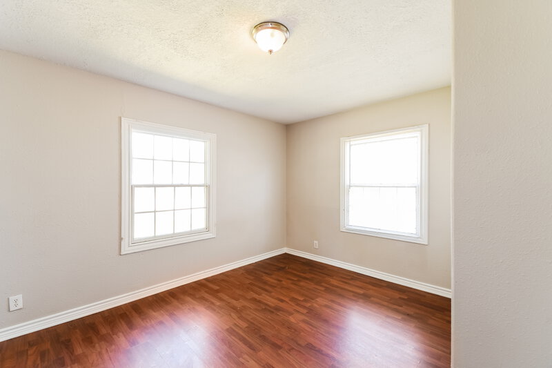 1,475/Mo, 1505 4th Ave N Texas City, TX 77590 Main Bedroom View