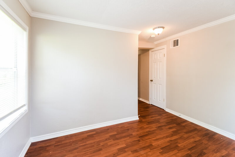 1,475/Mo, 1505 4th Ave N Texas City, TX 77590 Bedroom View 3