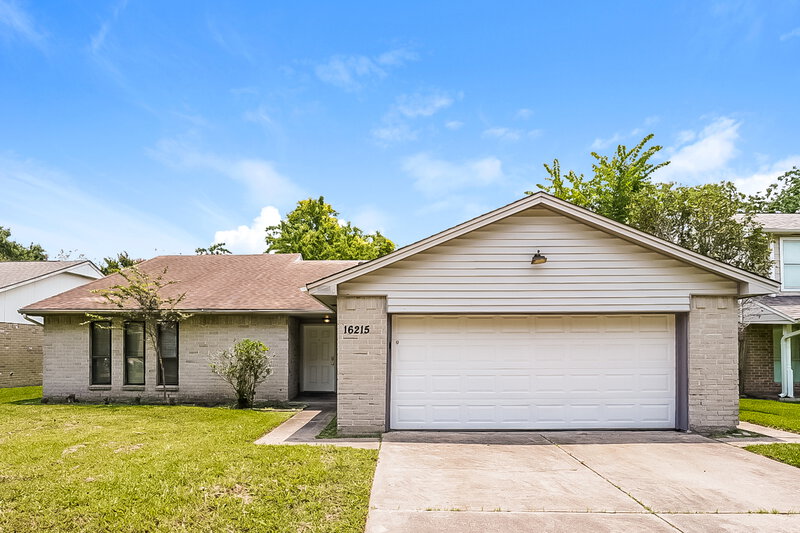 2,740/Mo, 16215 Pasadero Dr Houston, TX 77083 External View