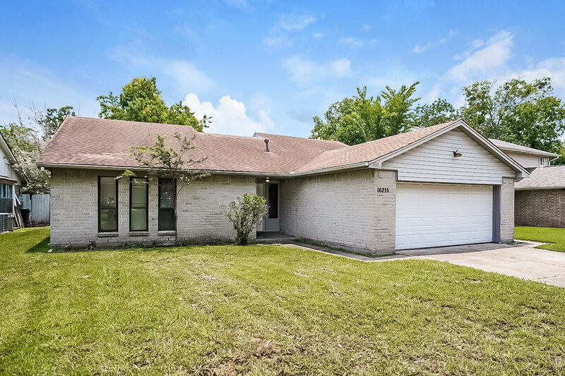 2,740/Mo, 16215 Pasadero Dr Houston, TX 77083 Front View