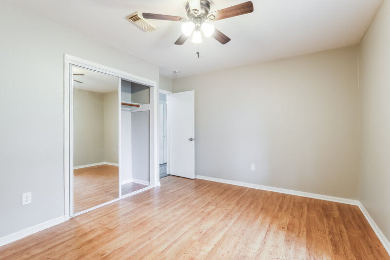1,635/Mo, 200 Montrose Cir Conroe, TX 77301 Bedroom View