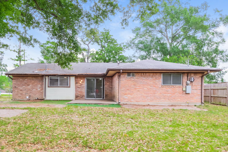 1,635/Mo, 200 Montrose Cir Conroe, TX 77301 Rear View