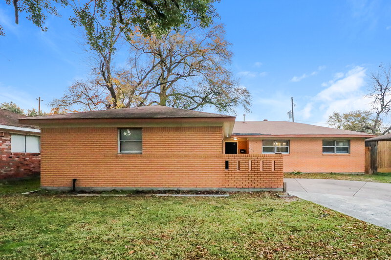 1,670/Mo, 914 Mosher Ln Houston, TX 77088 External View