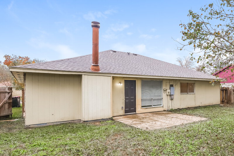 1,705/Mo, 2722 S Camden Pkw Houston, TX 77067 Rear View