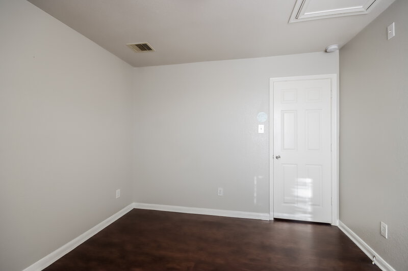 0/Mo, 218 Silky Leaf Dr. Houston, TX 77073 Bedroom View 4