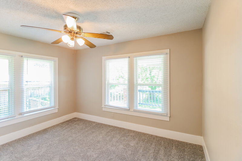 1,690/Mo, 522 12th Ave Texas City, TX 77590 Bedroom View