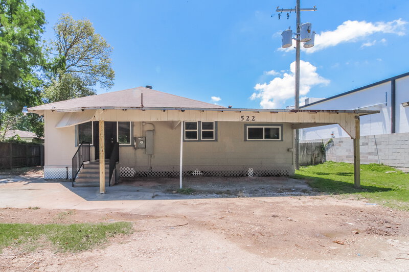 1,690/Mo, 522 12th Ave Texas City, TX 77590 Rear View 2
