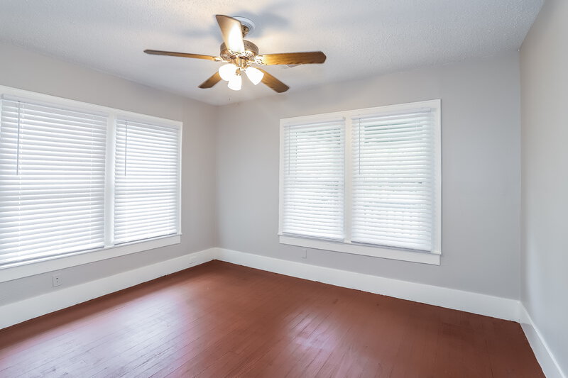 1,595/Mo, 522 12th Ave Texas City, TX 77590 Bedroom View